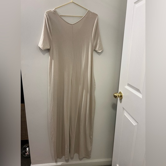 Zenana V-Neck Full Length Maxi Dress w/ Side Pockets, Various Sizes - Picture 5 of 6